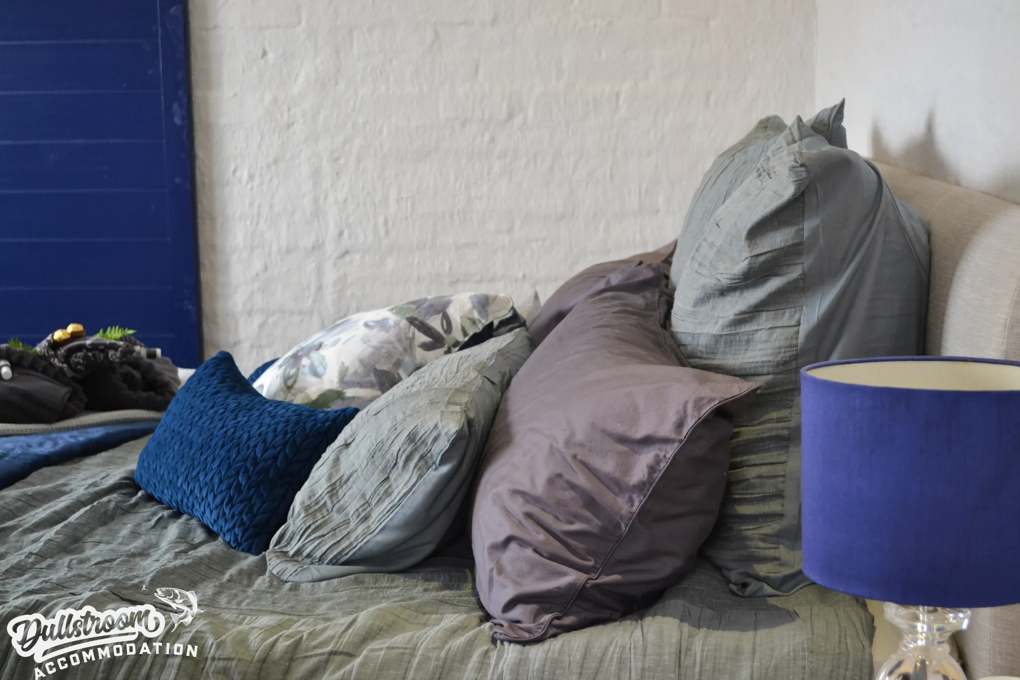 Picsart_23-12-22_22-02-53-286