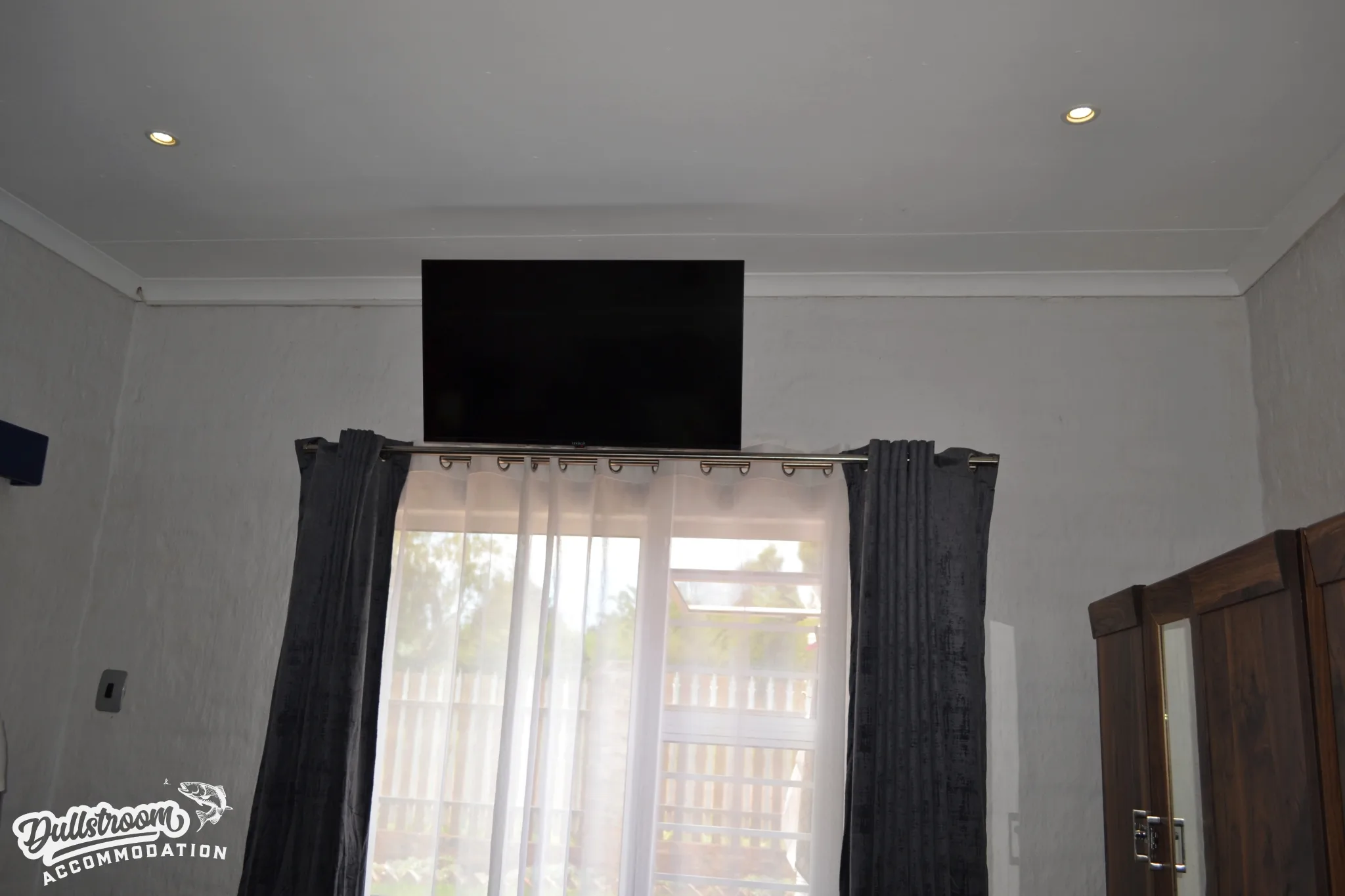 Picsart_23-12-22_22-07-45-058